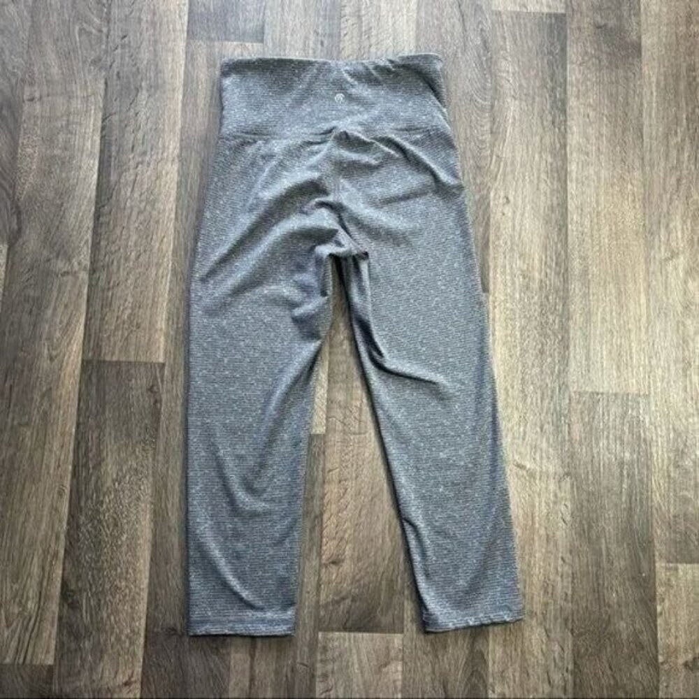 Champion Gray Striped High Waisted Workout Leggings Cropped Size XS - Picture 7 of 8